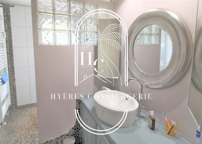 Lejlighed Cosy T3 Renove Clim Parking 10 Min By Hc Hyères